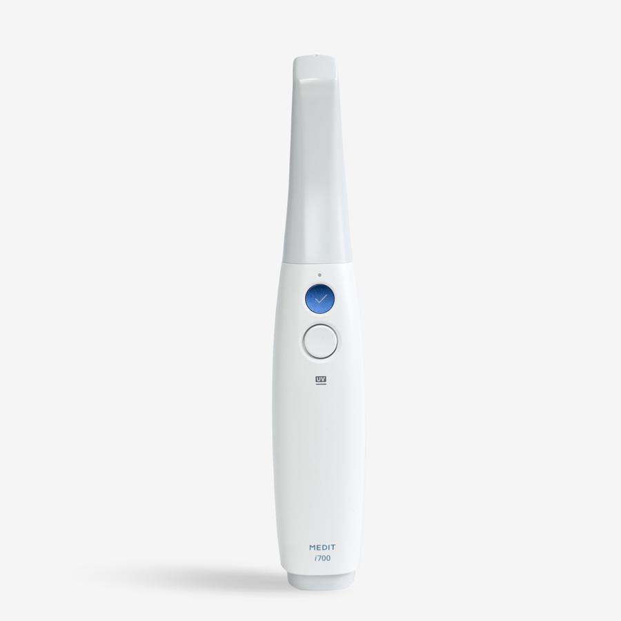 Medit i700 intraoral scanner a